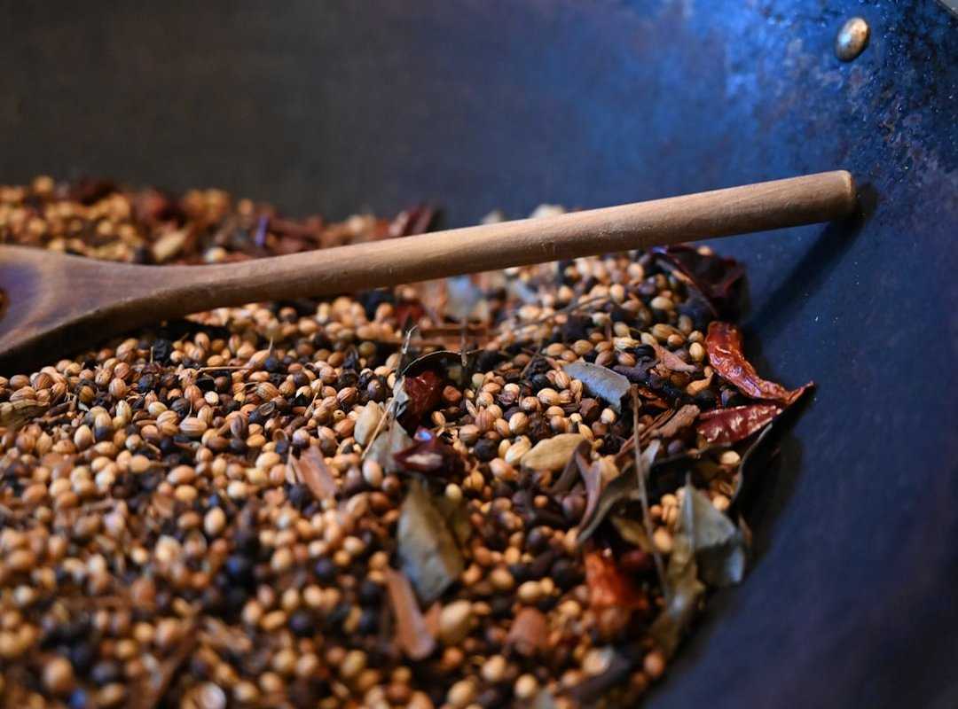 Hinga spice blending
